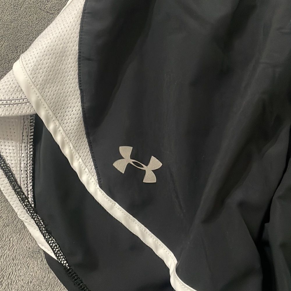 Under Armour shorts  - Picture 4 of 6